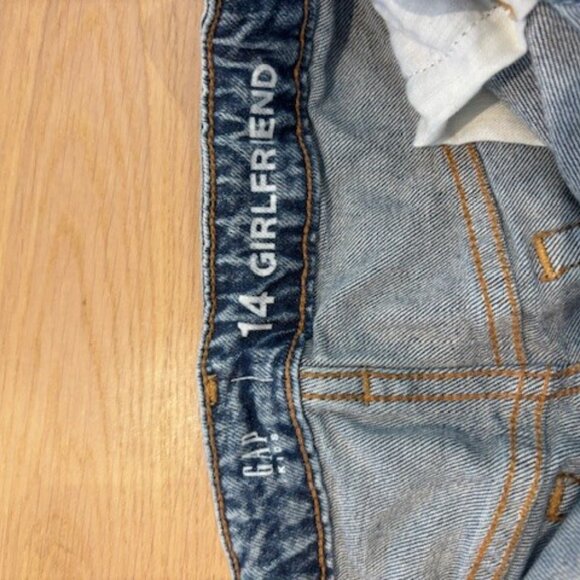 Three pairs of Gap jeans/pants for Youth girl (10-12 yrs) - Picture 3 of 9